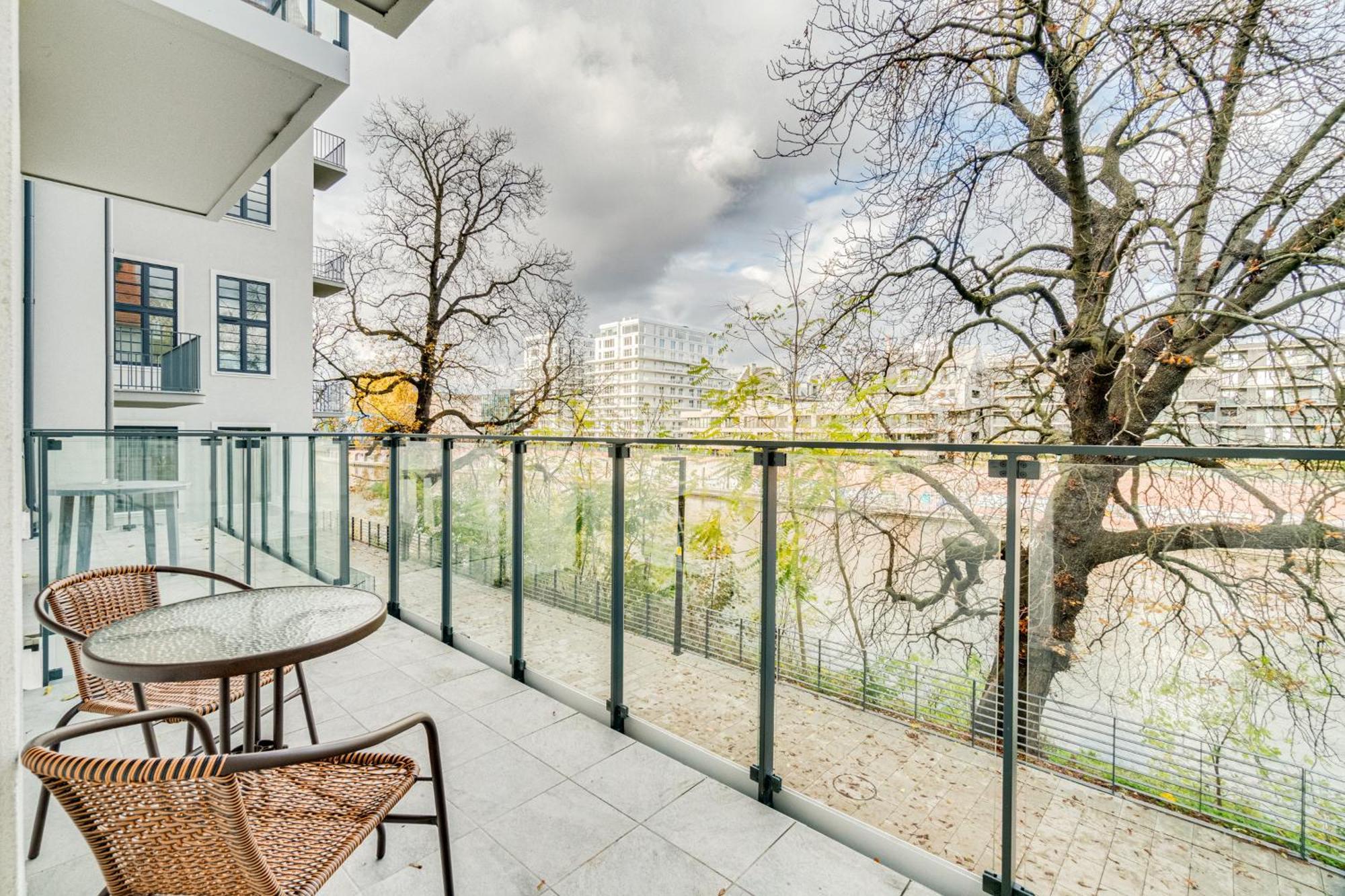 Apartament Riverside View - Parking Free Vratislav Exteriér fotografie